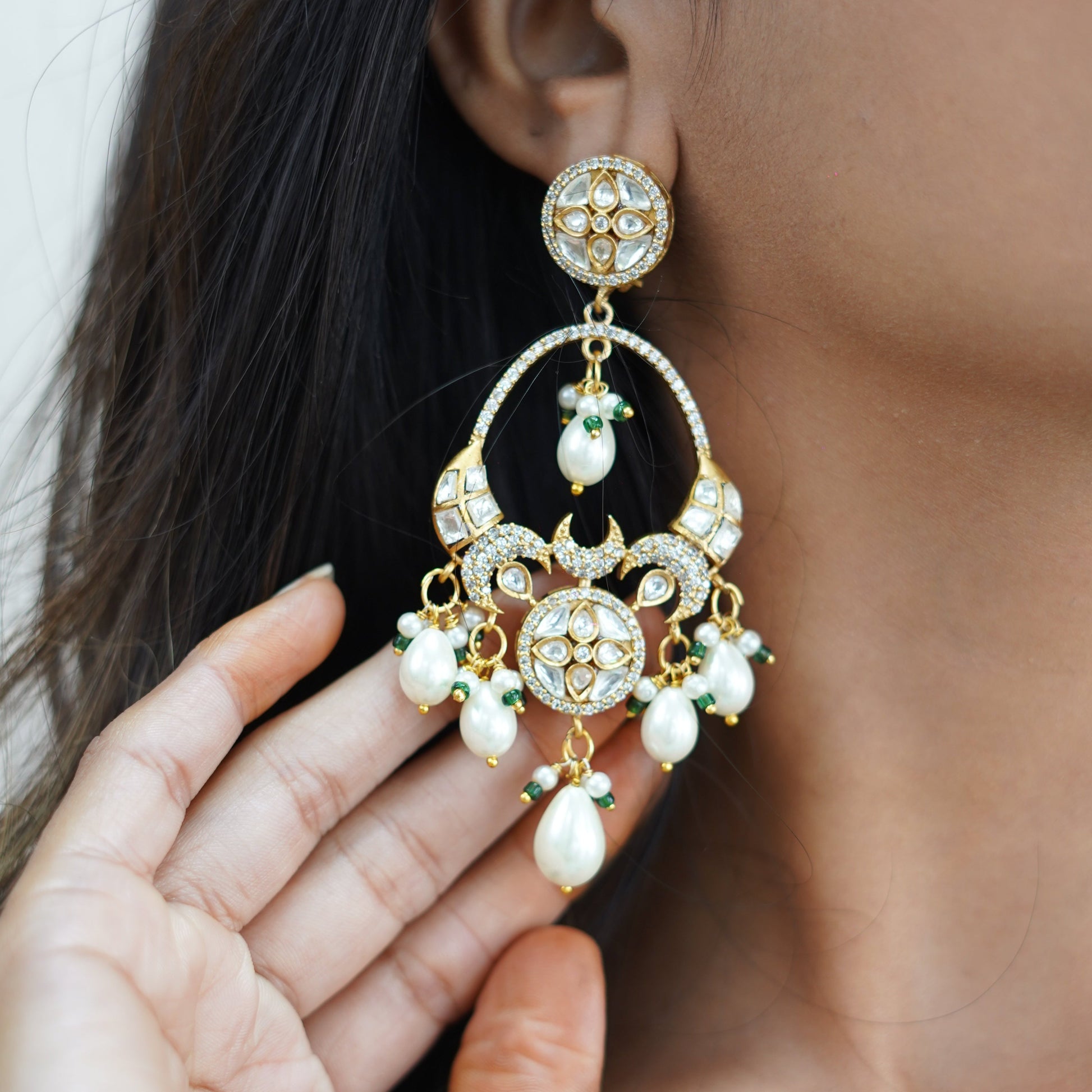 Motiraj Earring