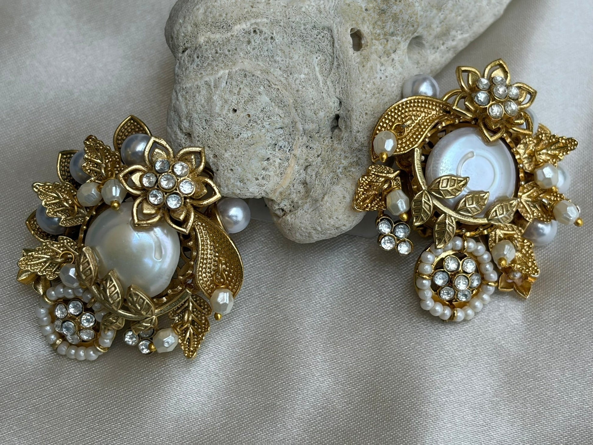 GUNJITHA EARRING