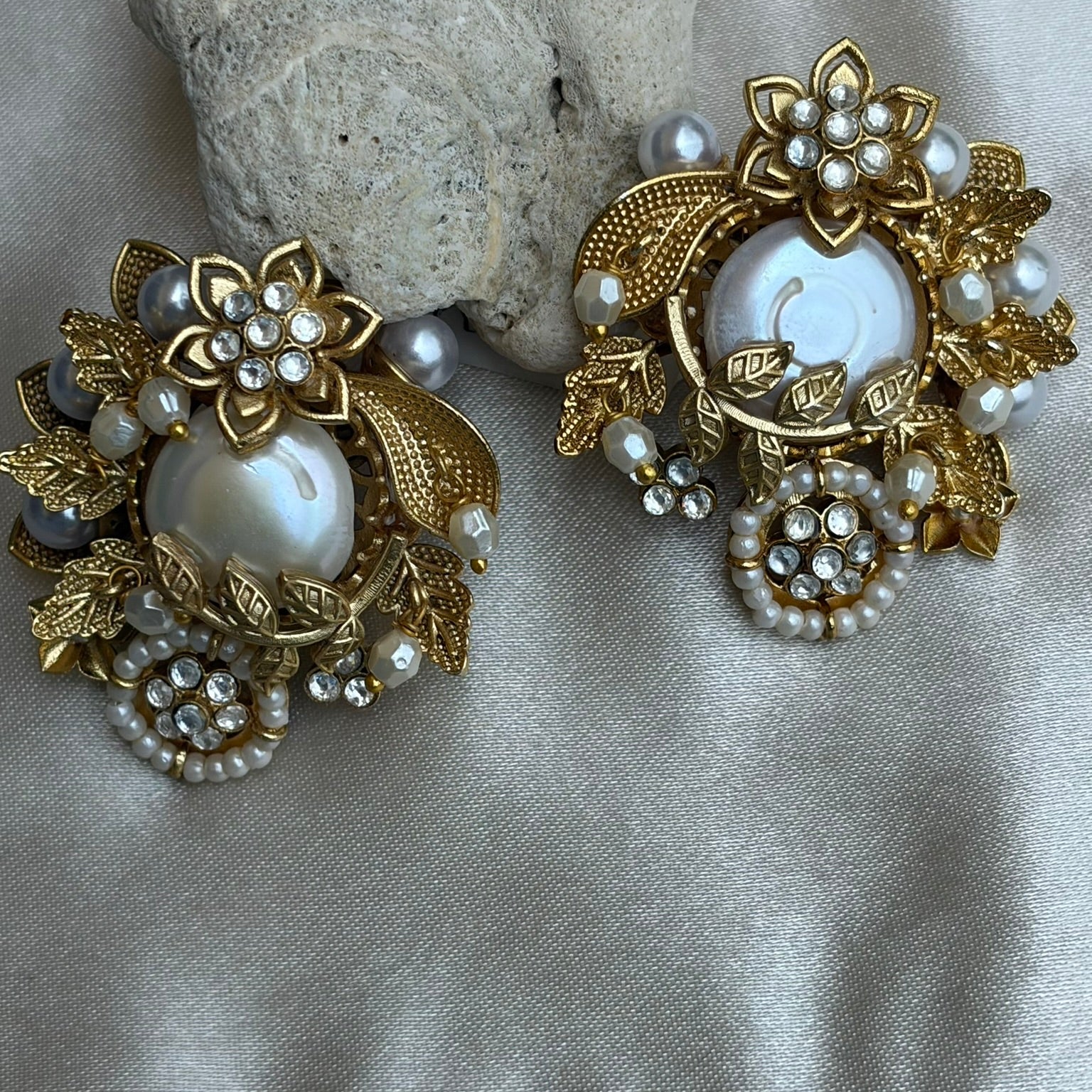 GUNJITHA EARRING