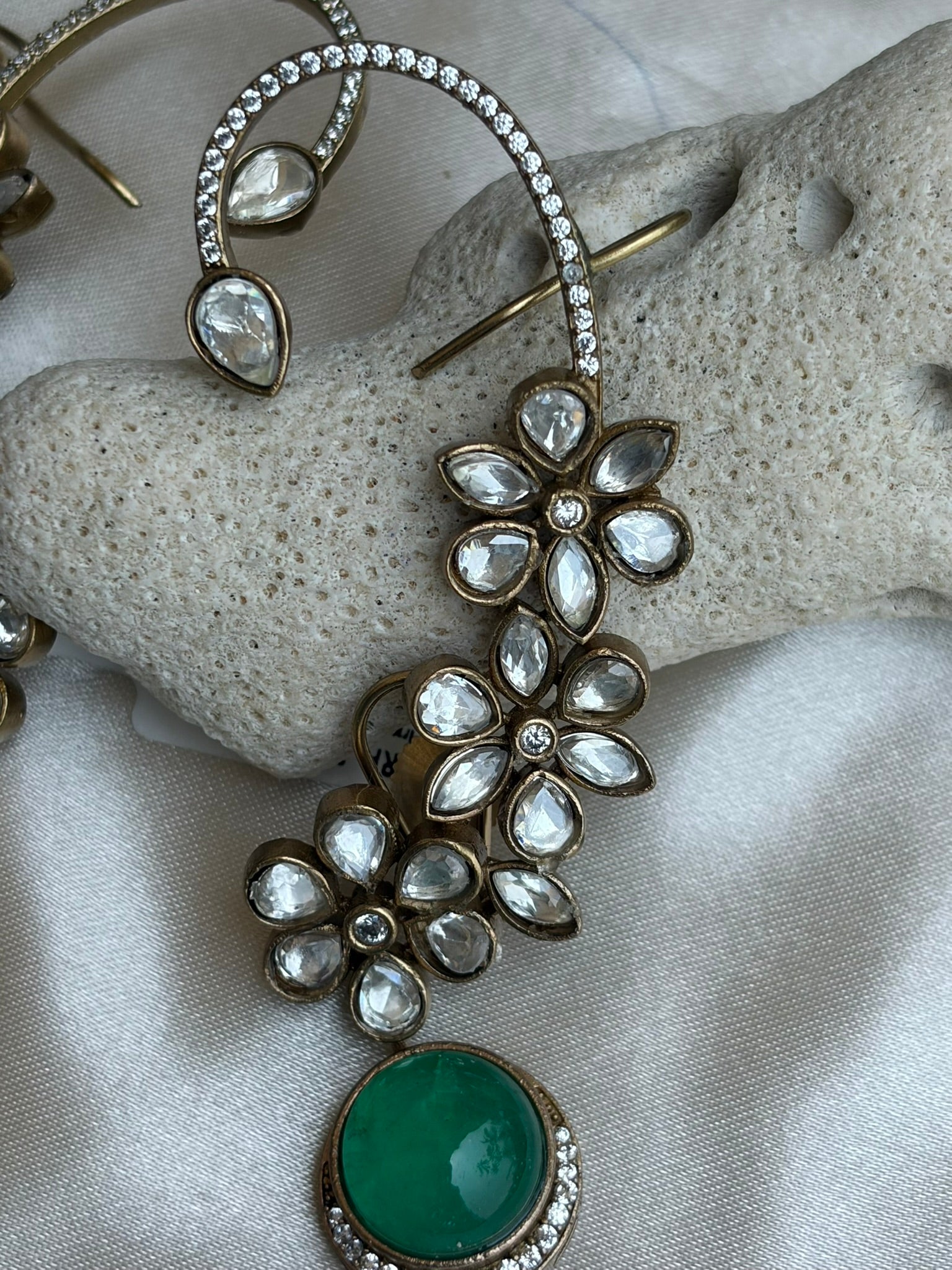 Aryashree Earring