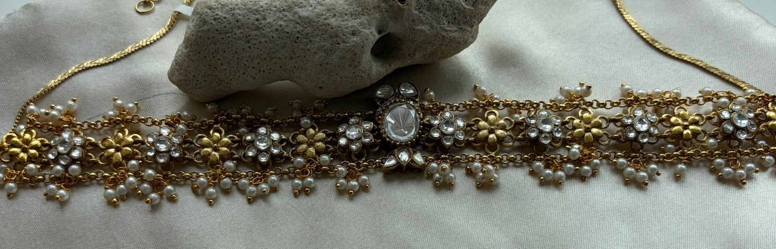 SUVARNA NECKLACE