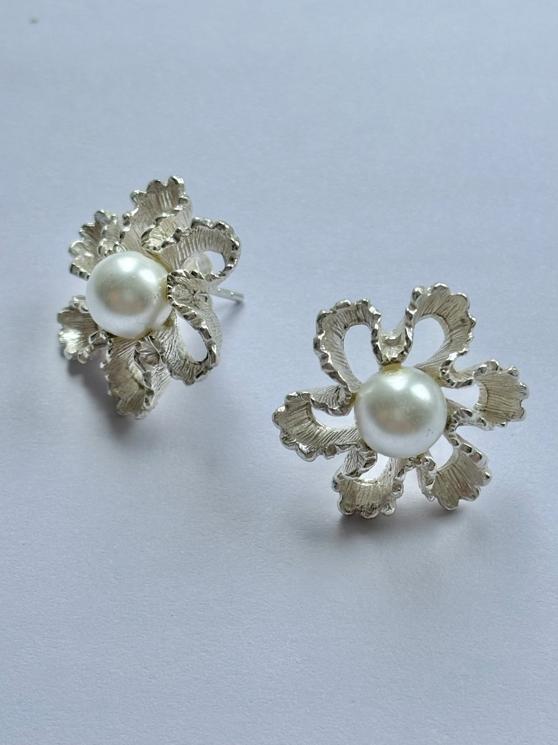 Lilly Earring