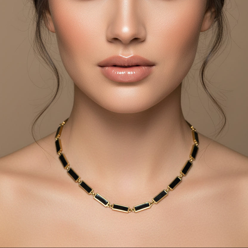BOND NECKLACE