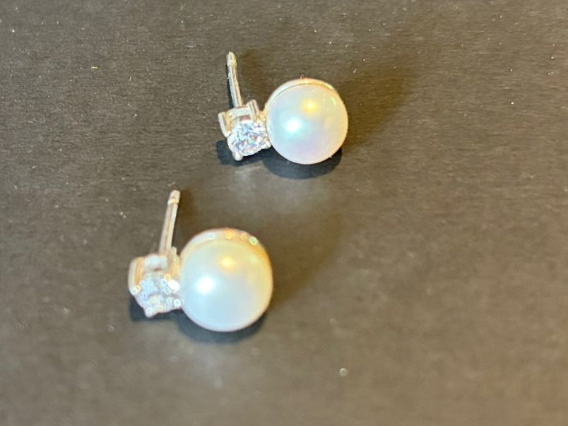 VASU MOTI EARRING