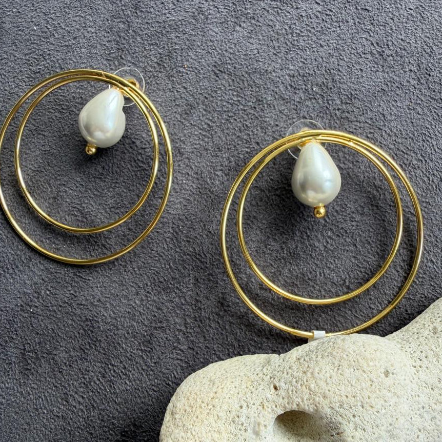 SINGLE DROP EARRING