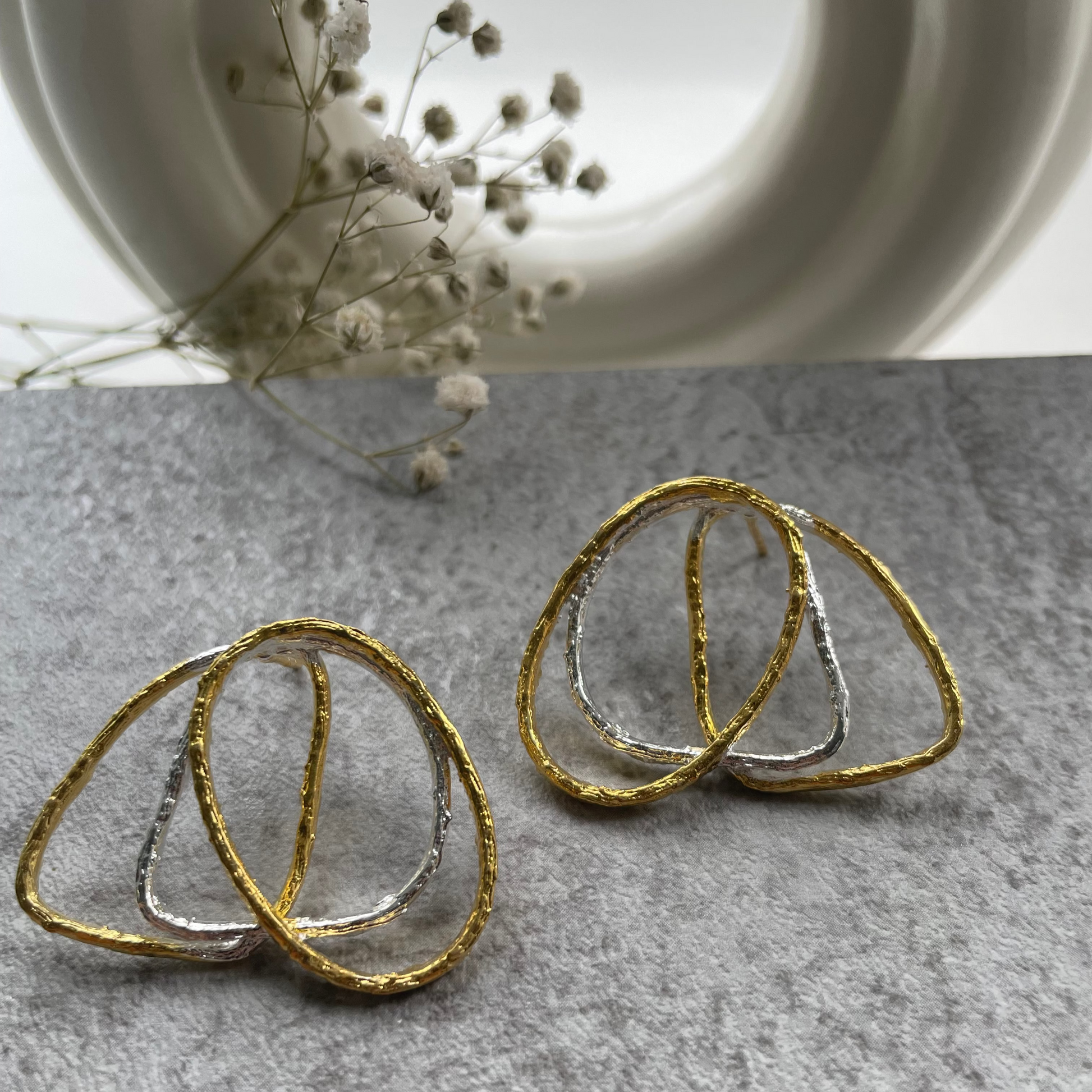 Discover Everyday Elegance with Merald Curio's Simple and Attractive Earring - TWIG - Merald Curio