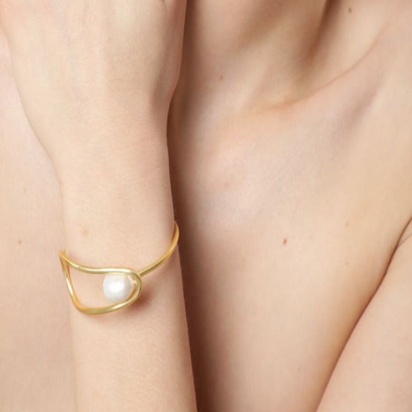 Embrace Elegant Boldness with the Captivating Content Collection - CONTENT - Merald Curio