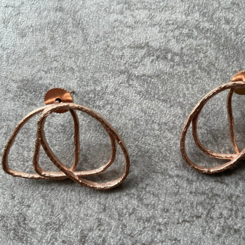 Discover Everyday Elegance with Merald Curio's Simple and Attractive Earring - TWIG - Merald Curio