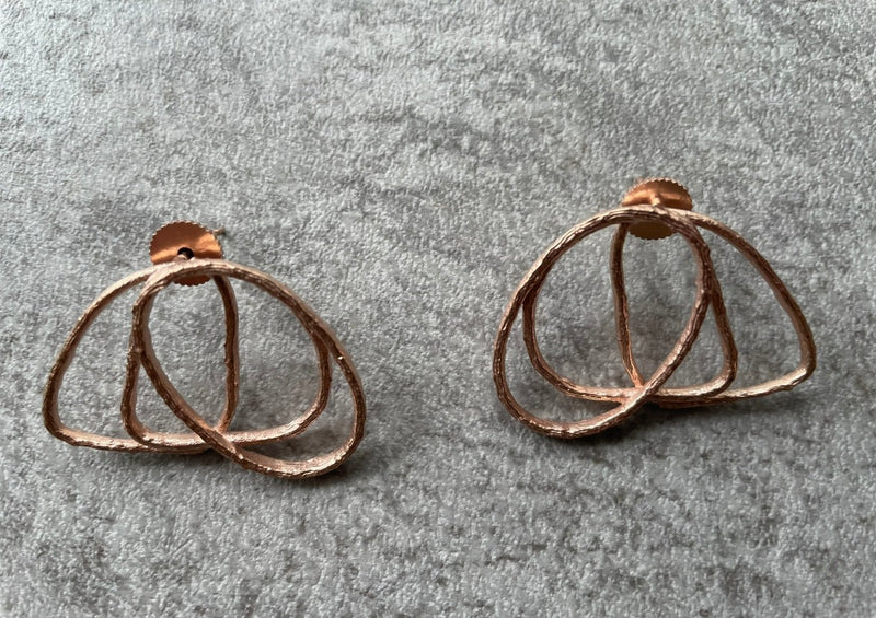 Discover Everyday Elegance with Merald Curio's Simple and Attractive Earring - TWIG - Merald Curio