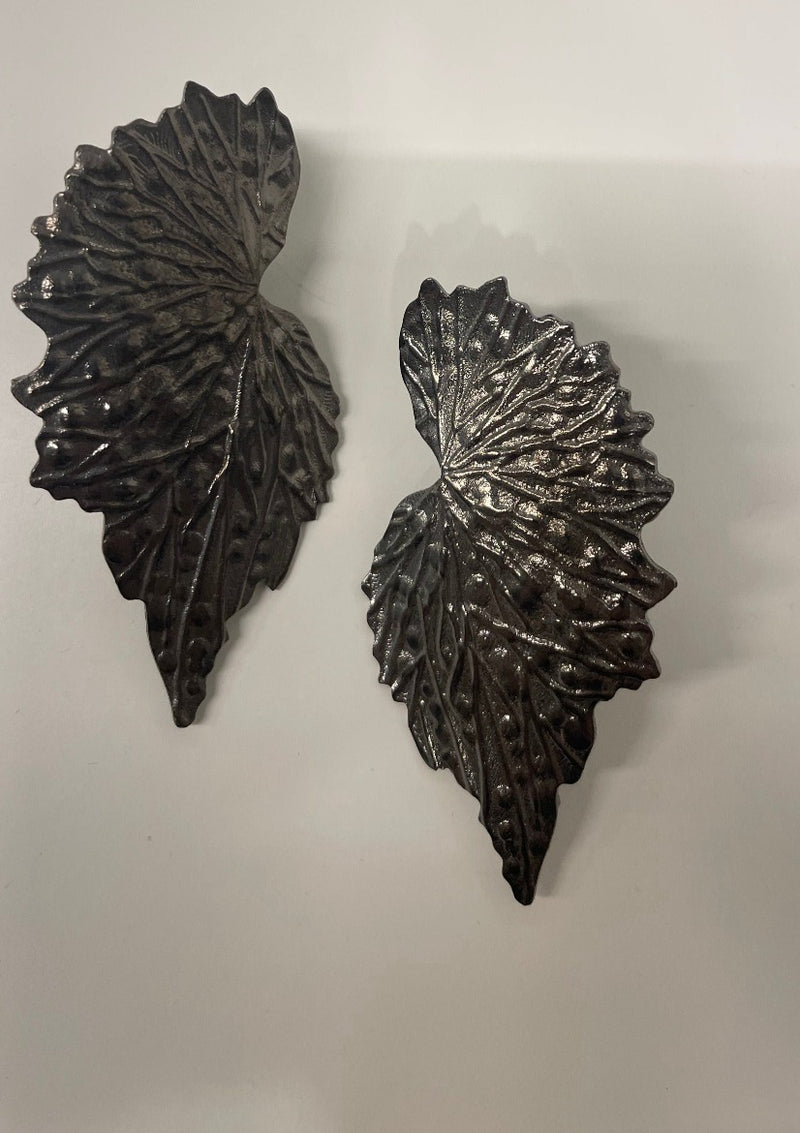 Embrace Boldness with Leafy Maple Inspired Earrings - MAPLE - Merald Curio