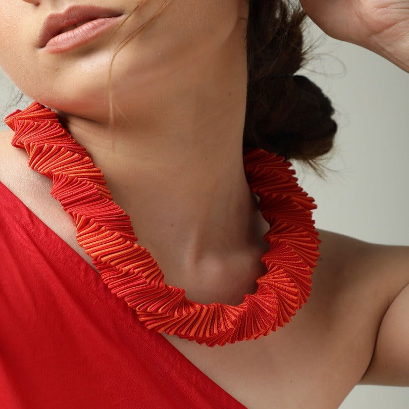 Embrace Timeless Elegance with Merald Curio's Ribbon Necklace - TRED - Merald Curio