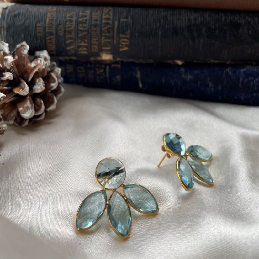 Discover Pleasing Elegance with Merald Curio's Sky Reflection Earrings - SUMMER SKY -  Merald Curio